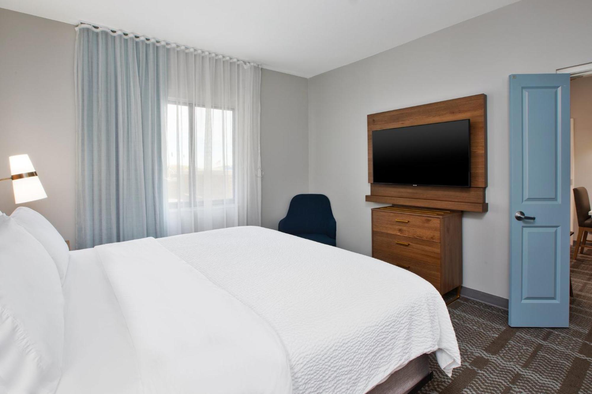 Staybridge Suites - Ames By Ihg Экстерьер фото